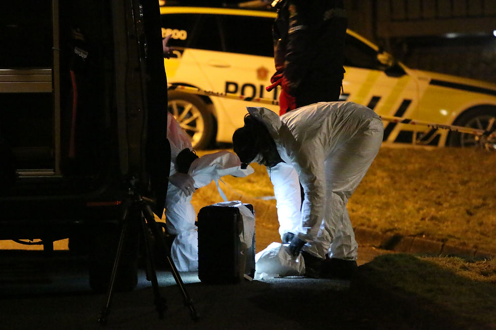 Gjerningspersonen er fortsatt på frifot etter voldshendelsen i Arna i Bergen søndag. Foto: Richard Halland / NTB