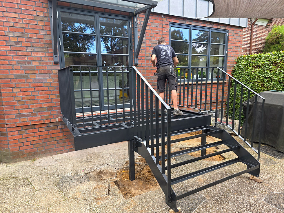 Treppen und Geländer nach Maß