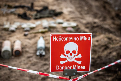 The territories of Ukraine require urgent demining.