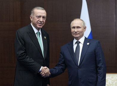 Erdogan to discuss grain deal with Putin as second Ukrainian ship arrives in Istanbul