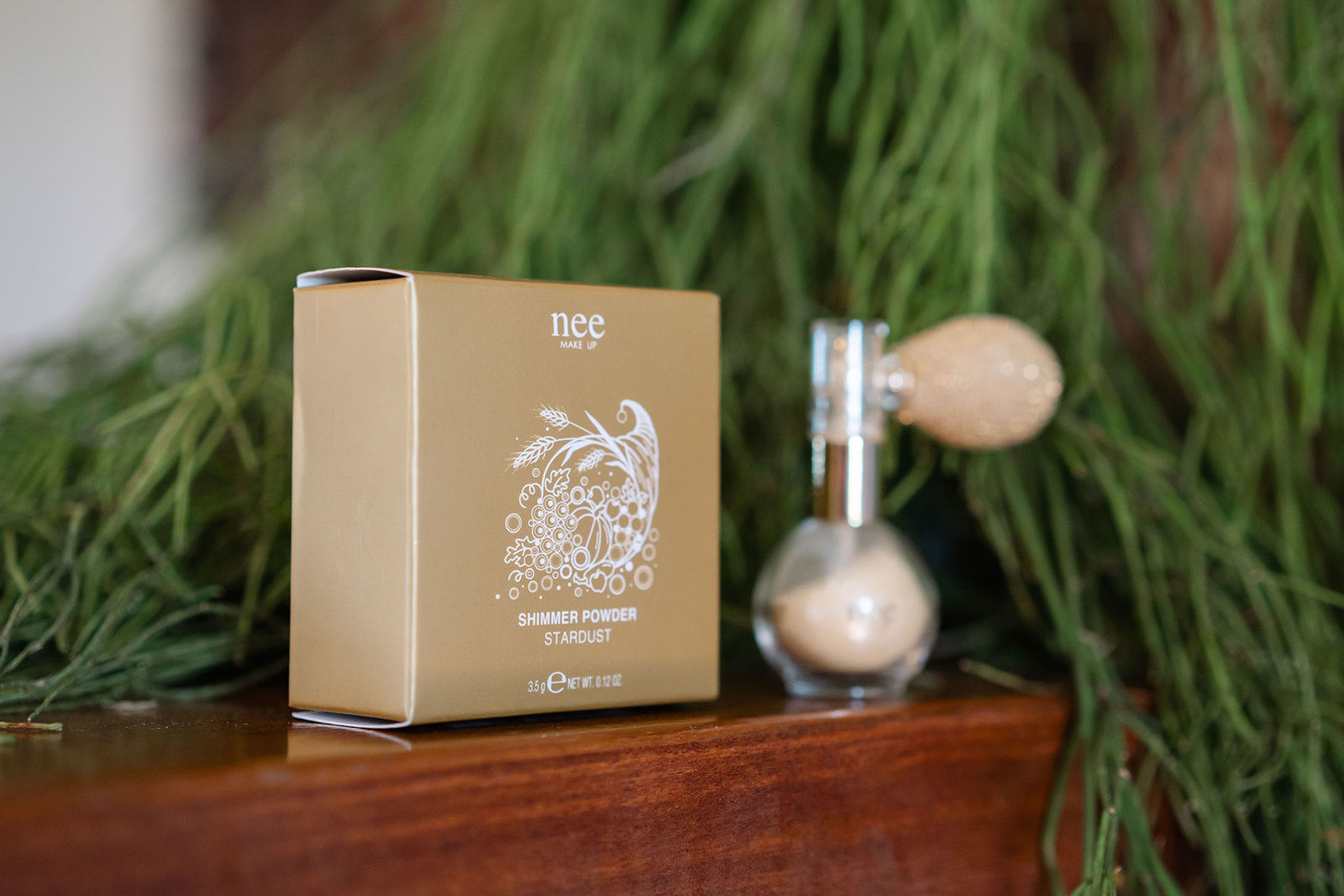 NEE Makeup Shimmer Powder Stardust