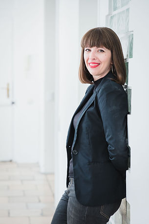 Ursula Neubauer hat sich auf die Arbeit mit modernen Hypno-Methoden spezialisiert, weil zu reden alleine oft nicht reicht