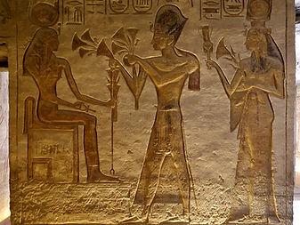 Kleiner_Tempel_(Abu_Simbel)_Vorraum_14.jpg