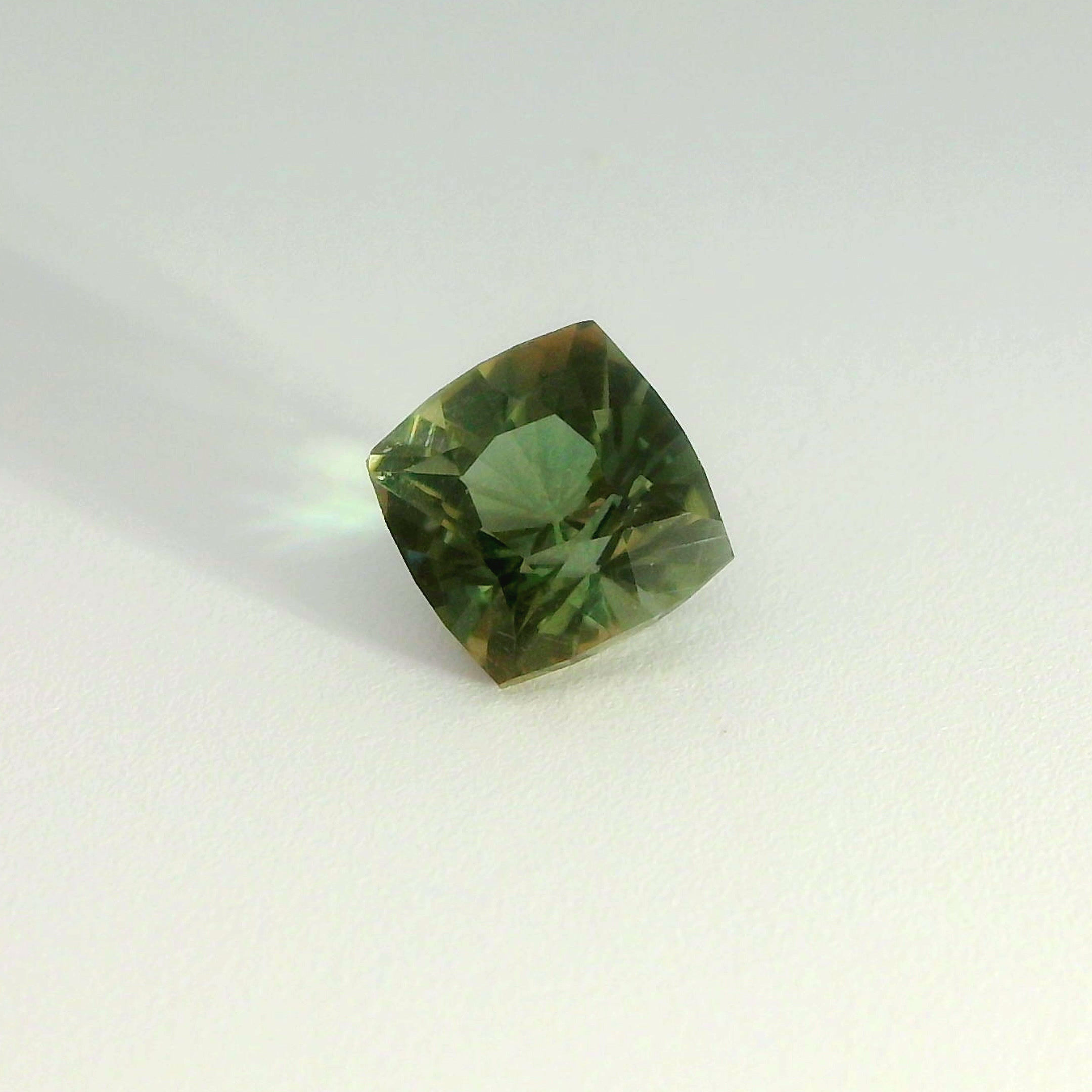 .79 ct., 4A Red-Green Bicolor Natural Oregon Sunstone, Square