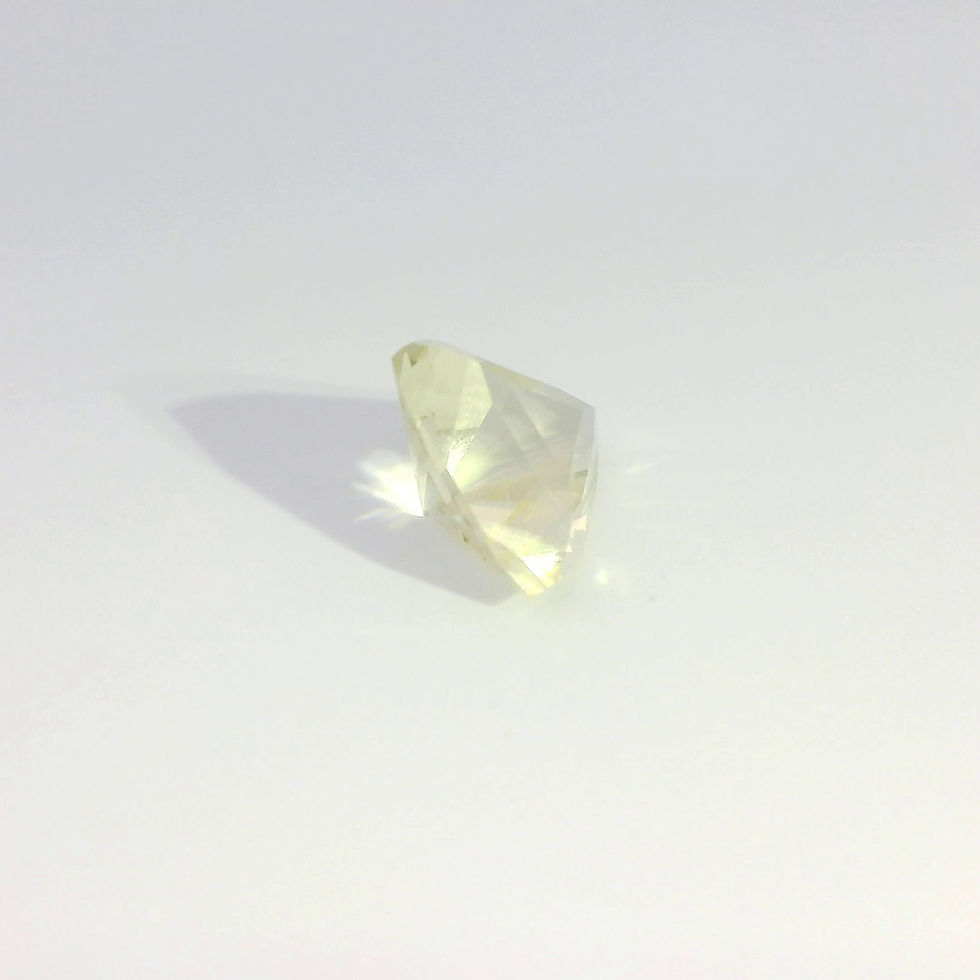 Thumbnail: Champagne Oregon Sunstone-Trillion-1.45 ct