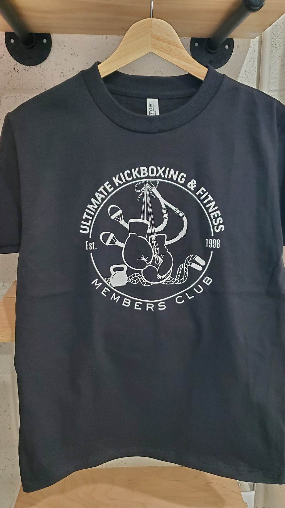 Thumbnail: T-Shirt Circle Logo