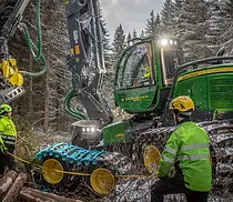 Trainergeführte Schulung John Deere Harvester.webp
