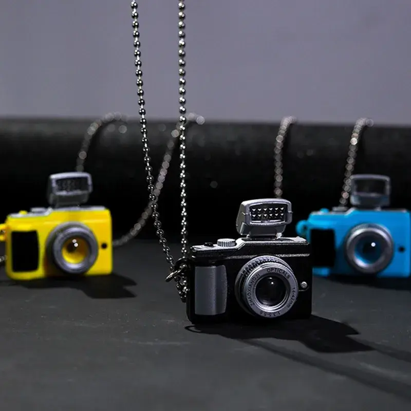 Thumbnail: Matrix Flashlight Camera Chain