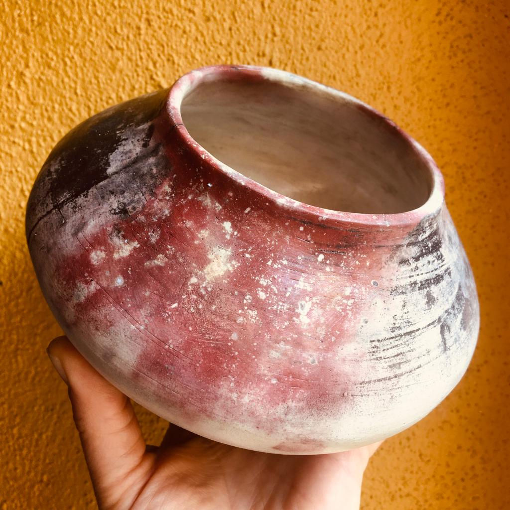 medium collared bowl