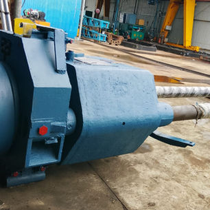 Apa yang membuat sebuah alat layak disebut diesel hammer terbaik? Jawabannya jelas bukan cuma soal tenaga pukul yang besar. Di lapangan, performa alat justru dinilai dari konsistensi, ketahanan, dan efisiensi dalam jangka panjang.