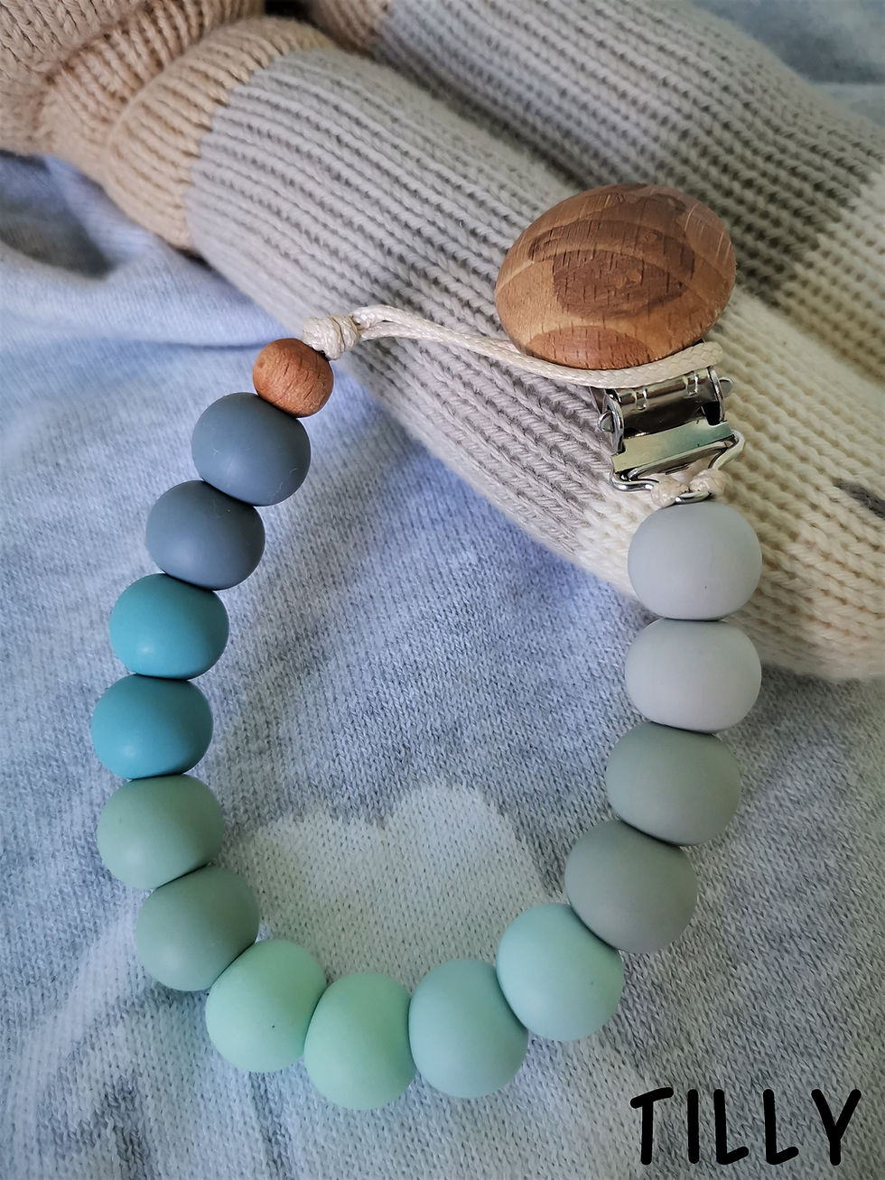 Thumbnail: Gorgeous Neutral Dummy Clips