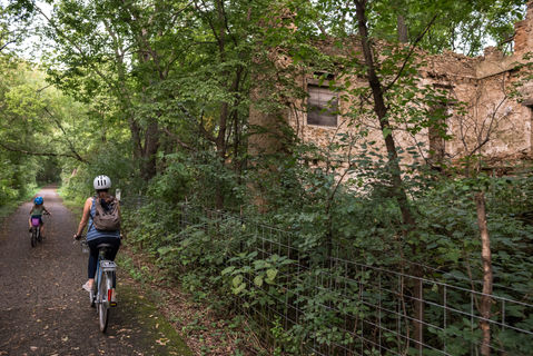 Minnesota River Valley State Trail - Shakopee, MN