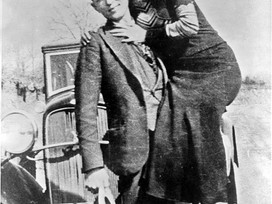 When Bonnie Meets Clive instead of Clyde....