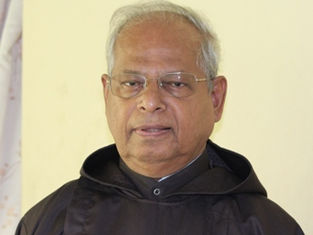 പെണ്ണിന്റെ കണ്ണില് നോക്കാന് പഠിപ്പിച്ച അച്ചന്