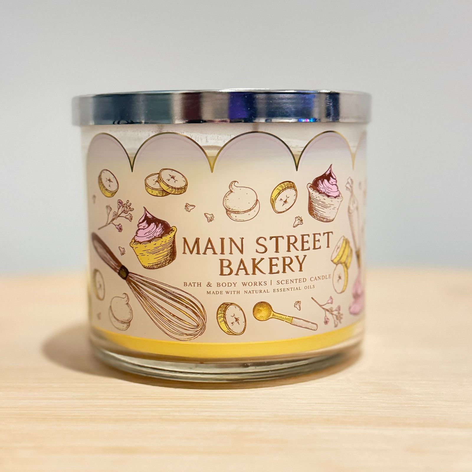 3 Wicks Candle - Main Street Bakery