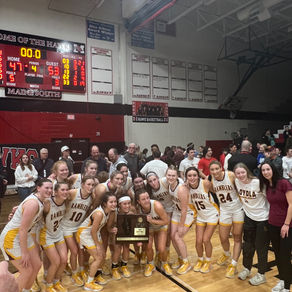 Loyola Academy (Wilmette) stays undefeated behind clutch play by junior point guard Aubrey Galvan and senior Paige Engels wins IHSA Class 4A Maine South Sectional over the hosts!!!!!!