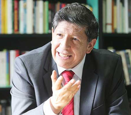 Falleció magistrado del Tribunal Constitucional Carlos Ramos Núñez
