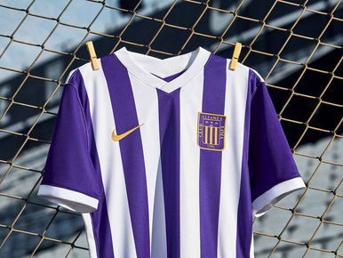 Lanzan camiseta morada de Alianza Lima 2022