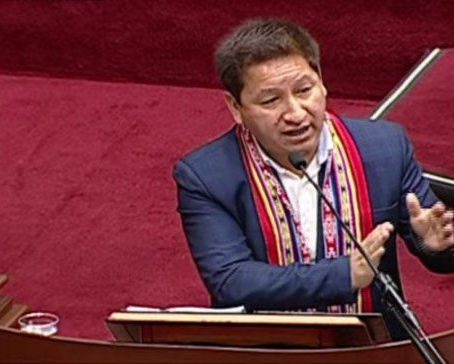 Bellido desata polémica iniciar en quechua su discurso al Congreso