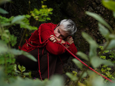 Adrián Bello estrena videoclip de "Volver atrás"