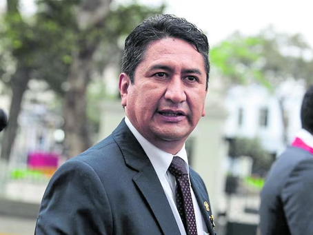 Libertad Política y Sentencia Suspendida: Vladimir Cerrón Sale Triunfante