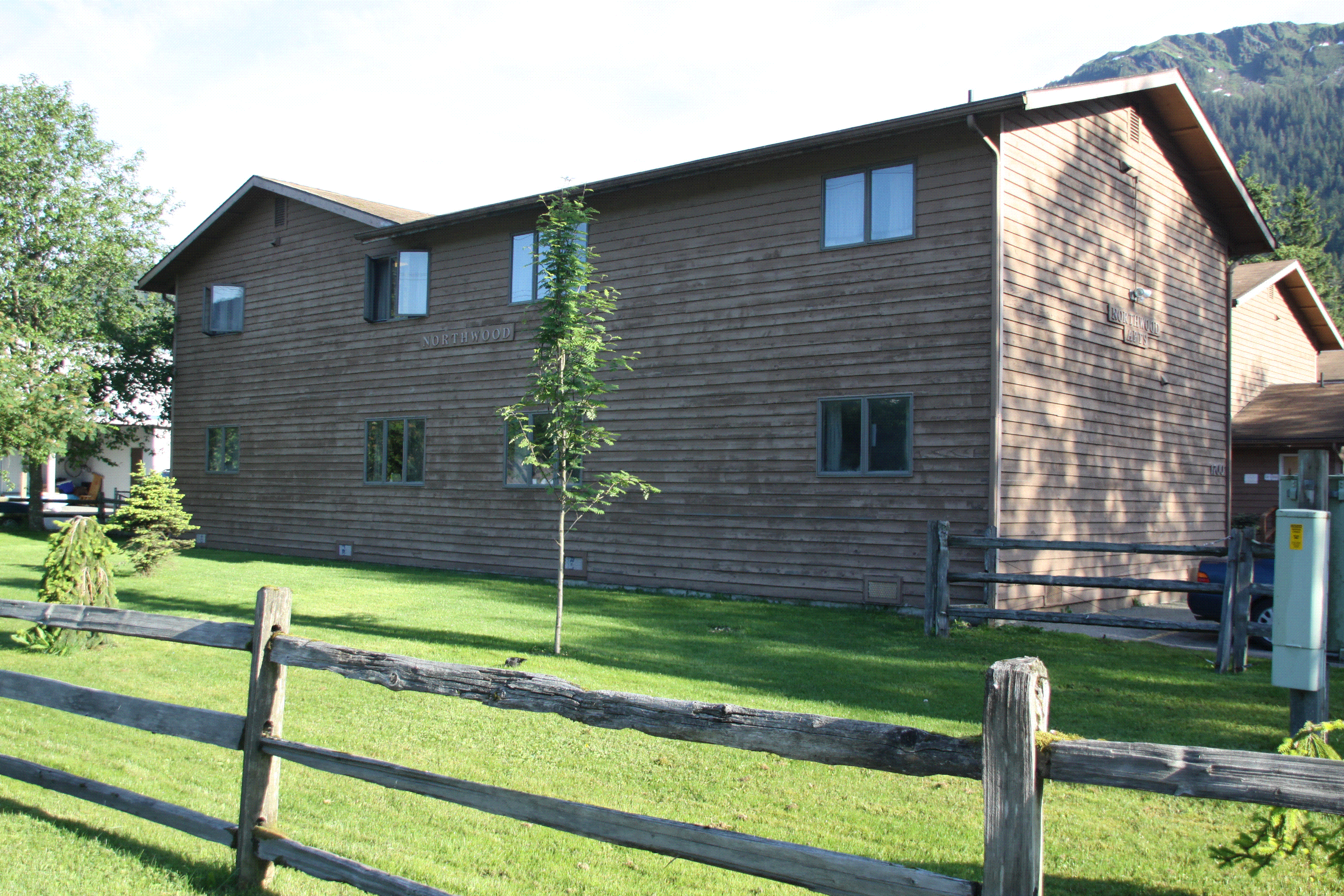 Northwood Apts 002