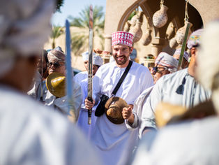 Nizwa Souq - Traditioneller Tanz der Omanis