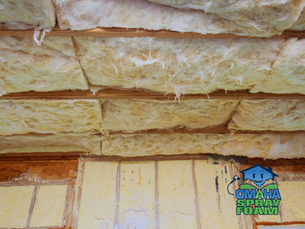 When to Choose Spray Foam or Fiberglass