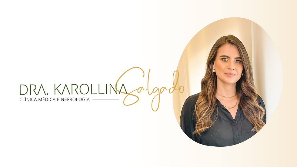 Na imagem há a foto da dra Karollina - médica nefrologista - próximo a janela de seu consultório, sorrindo. Ao lado, a logomarca com o seu nome "dra Karollina"em verde e o seu sobrenome "Salgado"em amarelo. Abaixo, a especialidade: "nefrologia e clínica médica".