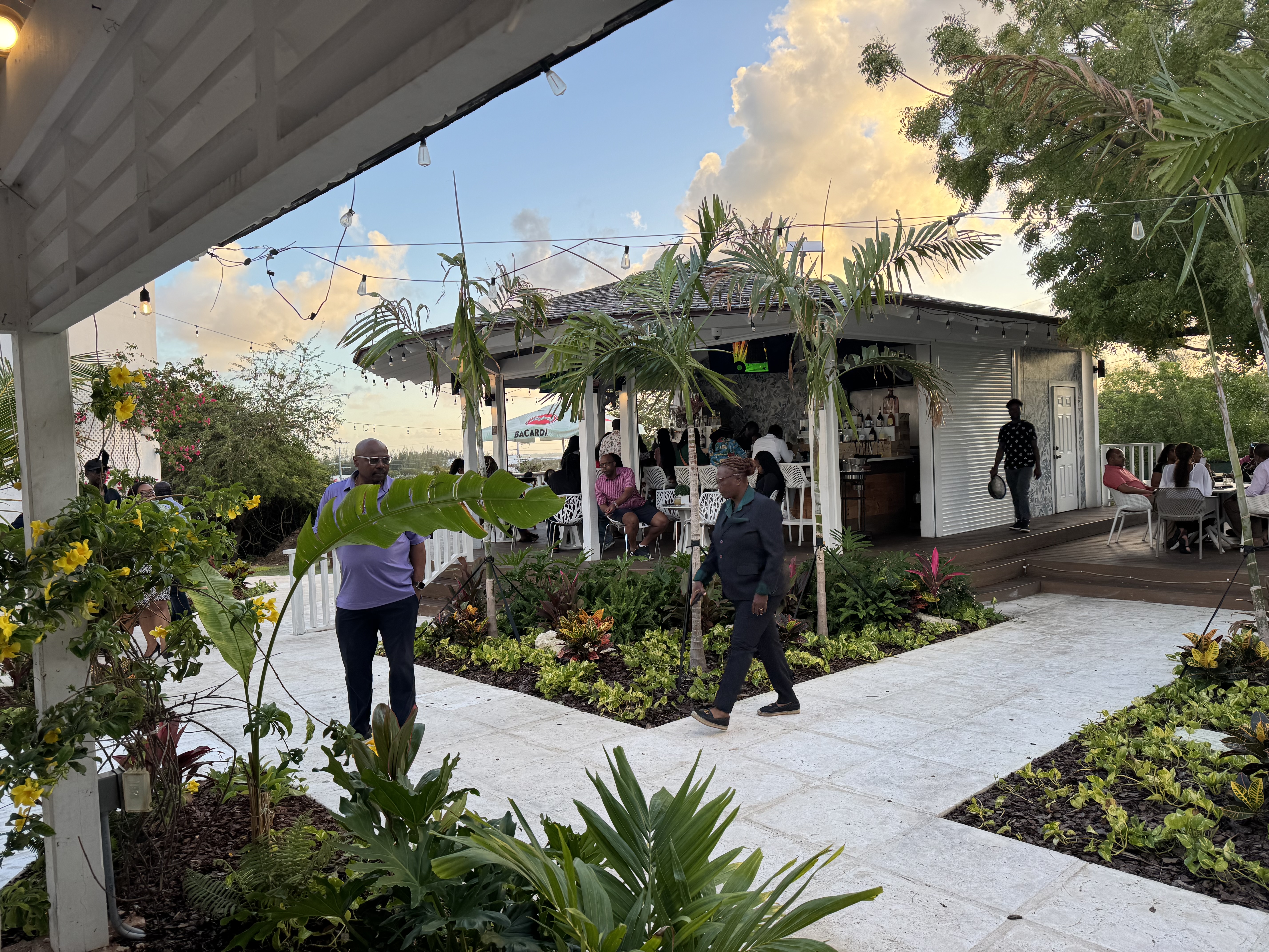 the outside patio of 1er CRU in The Bahamas