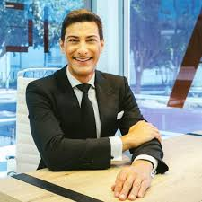 Prof. Roni Moya, PhD, International Scientific Advisor at Pure Renewal, specializing in regenerative medicine, immunology, and orthomolecular research.