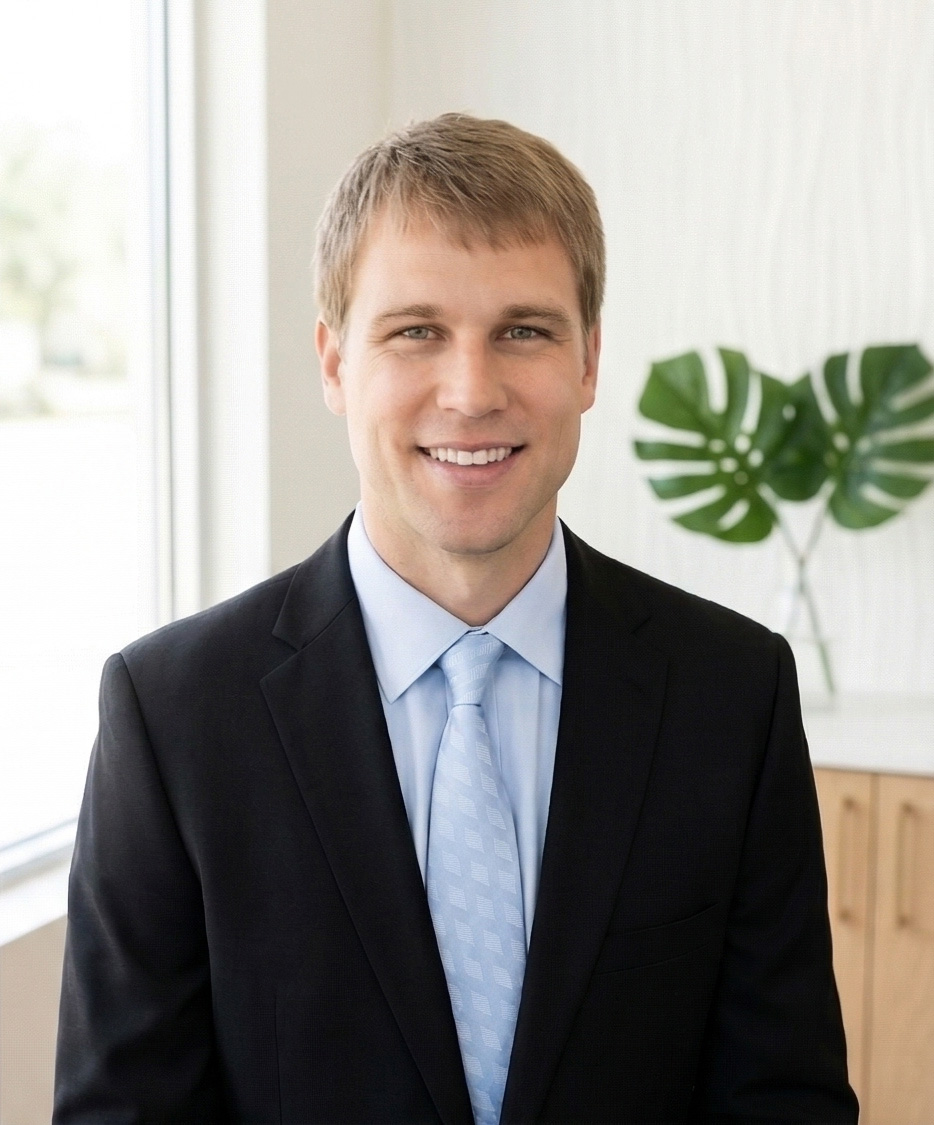 Dr. Andrew Fritze, board-trained surgeon and interventional pain specialist at Pure Renewal, specializing in regenerative medicine and minimally invasive therapies.