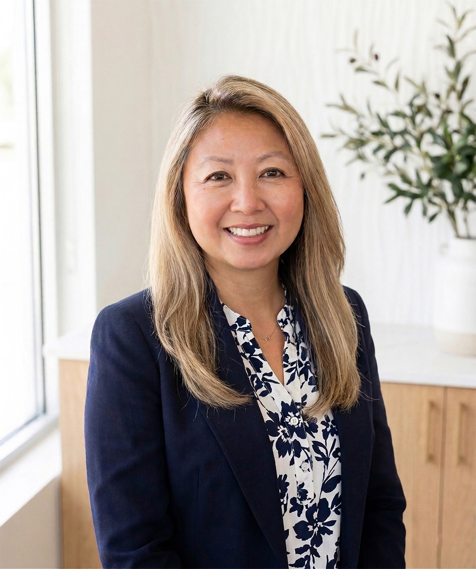 Dr. Lynne Pham, Hormone Specialist and Doctor of Pharmacy at Pure Renewal, expert in Bioidentical Hormone Replacement Therapy (BHRT) and specialty pharmacy.