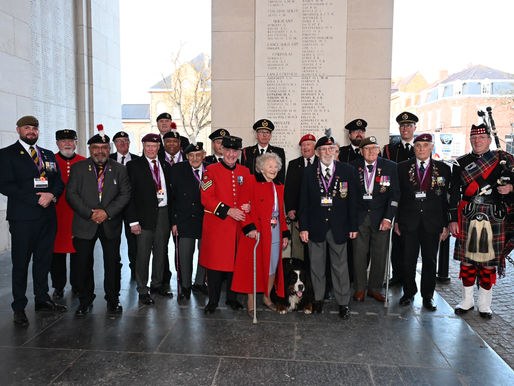 Veterans and volunteer cab drivers honour the fallen on moving trip to Belgium