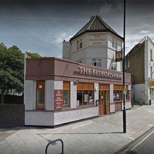 WWII veterans and London cabbies to celebrate the Taxi Charity's 70th birthday at the Fulham pub