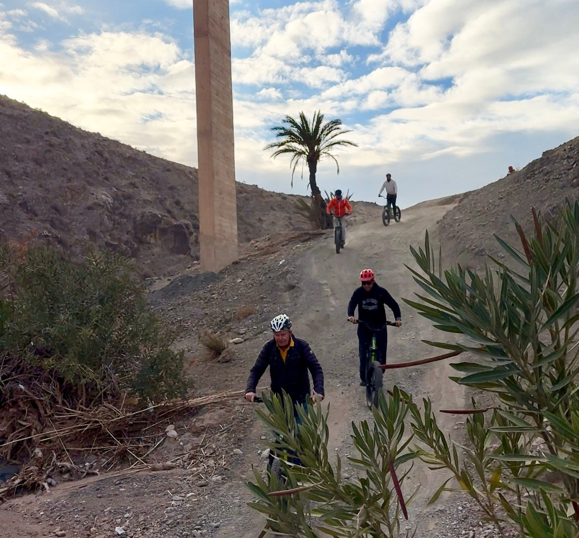 Vélo électrique Agafay et trottinette électrique tout terrain marrakech allmoovmarrakech