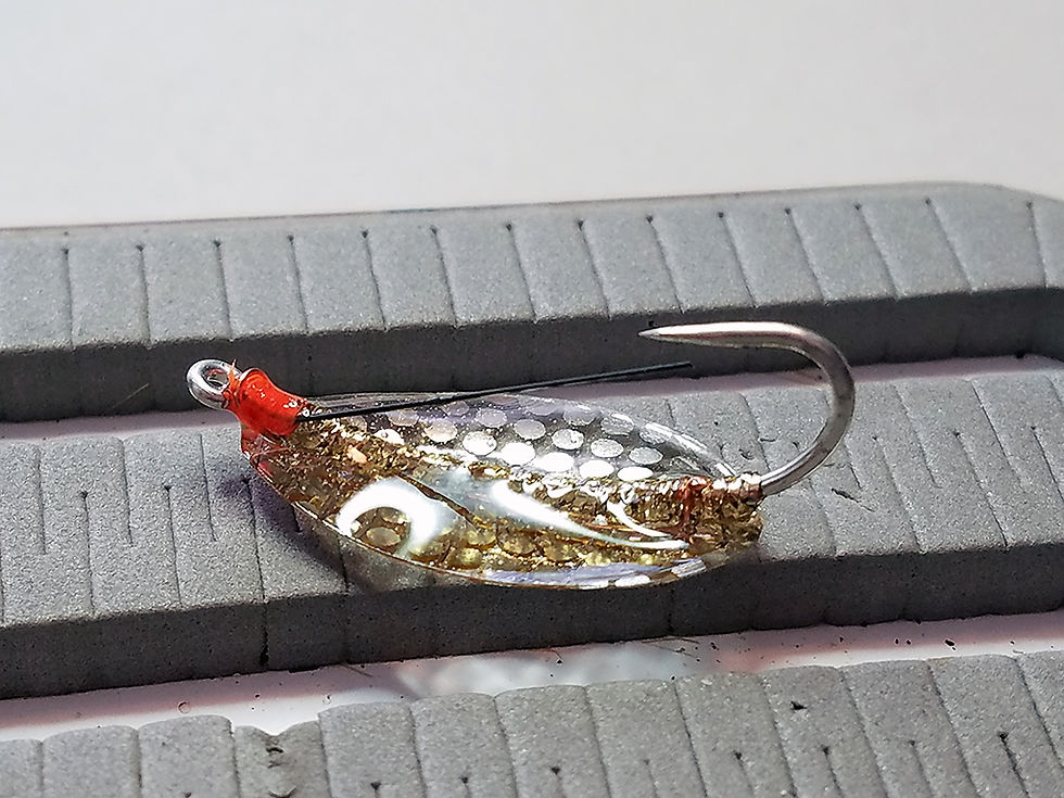 Thumbnail: Clear with Gold Scale