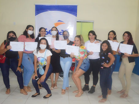 Prefeitura entrega certificados de conclusão de seis cursos profissionalizantes e abre novas vagas