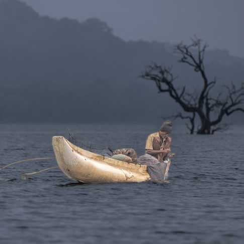 Fishing canoe photo, deswicphotography, Sri Lanka, Kandalama Lake photography