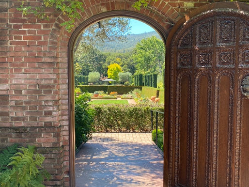 THE EVOLVING PUBLIC GARDEN: THREE MEMBERS OF THE HORT TEAM @ FILOLI HISTORIC HOUSE & GARDEN
