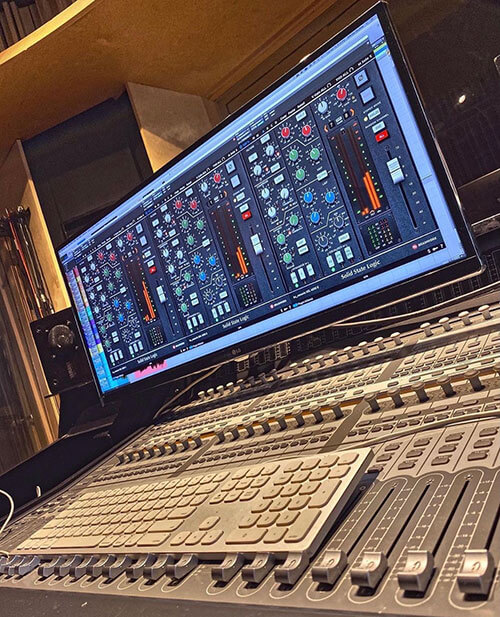 mixing console