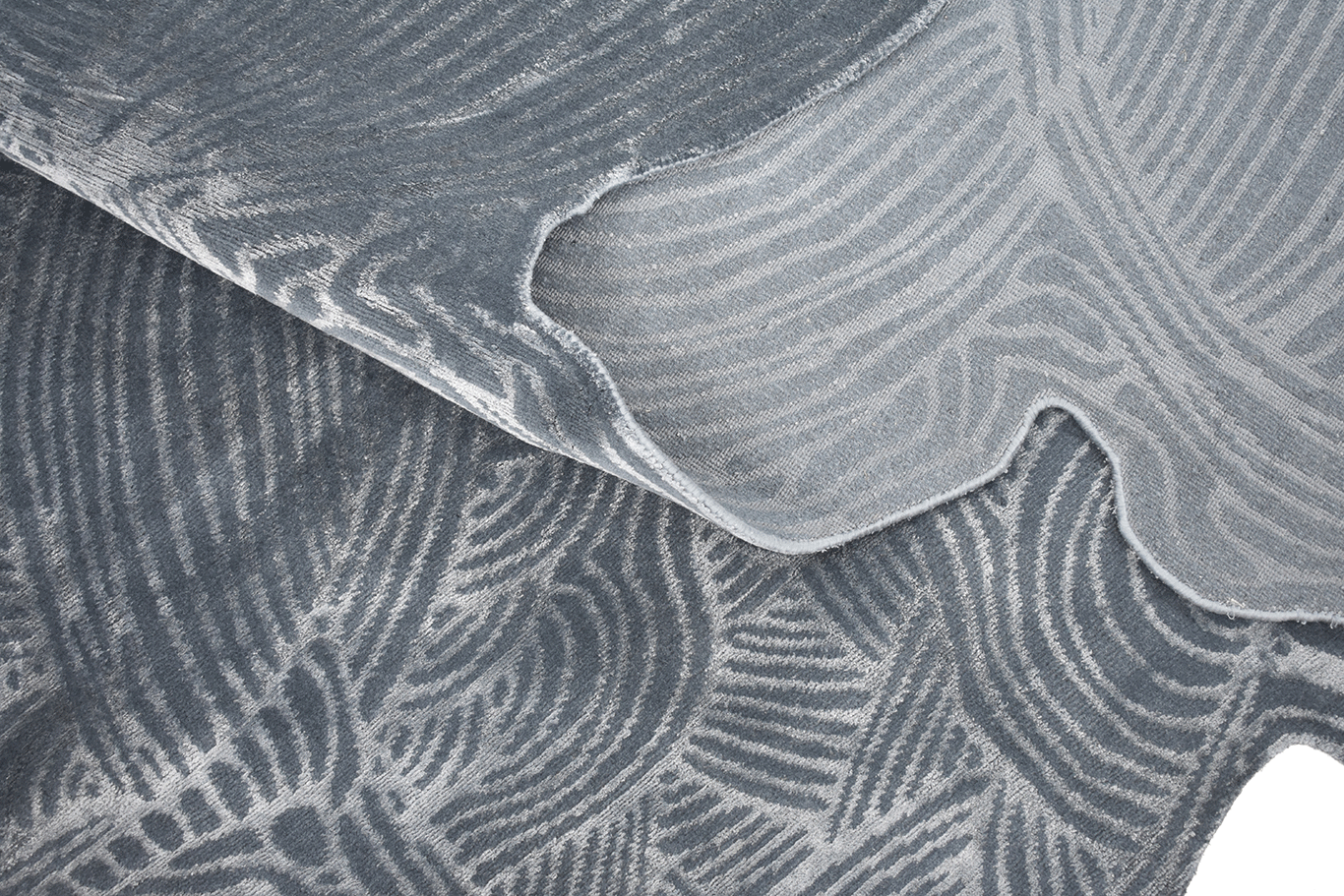 Mhzartwa-No8-Detail-03-WEB.gif