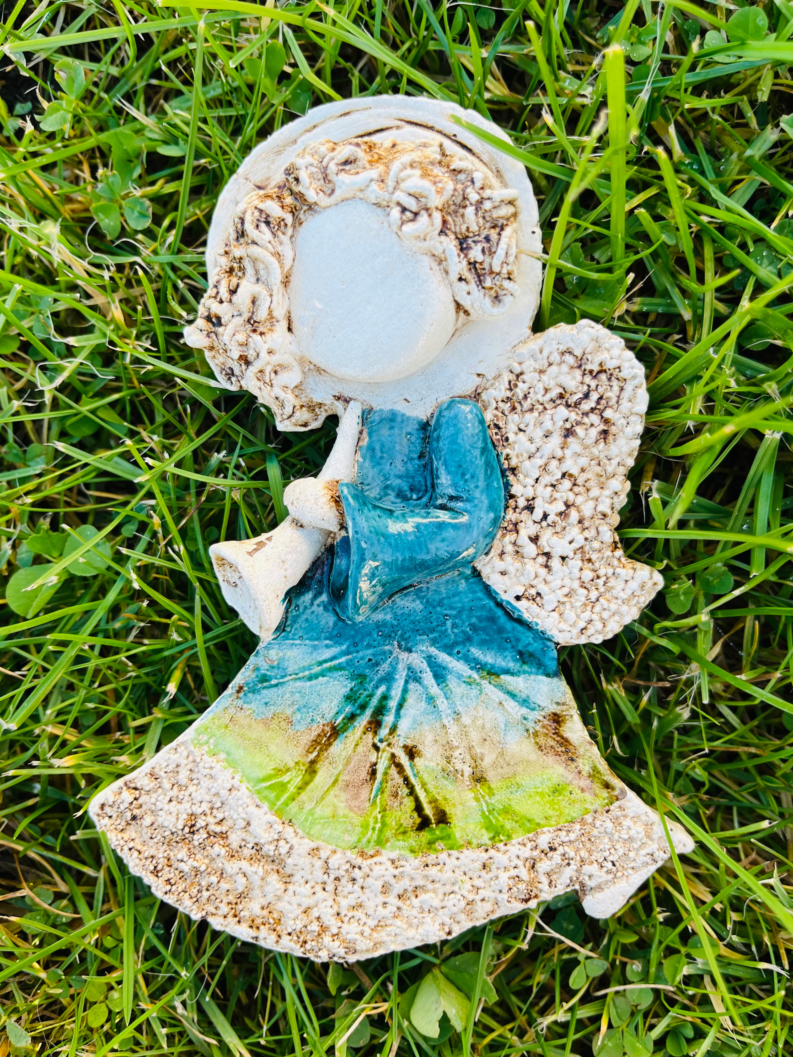 Anioł z trąbką- Rękodzieło, ręcznie malowane