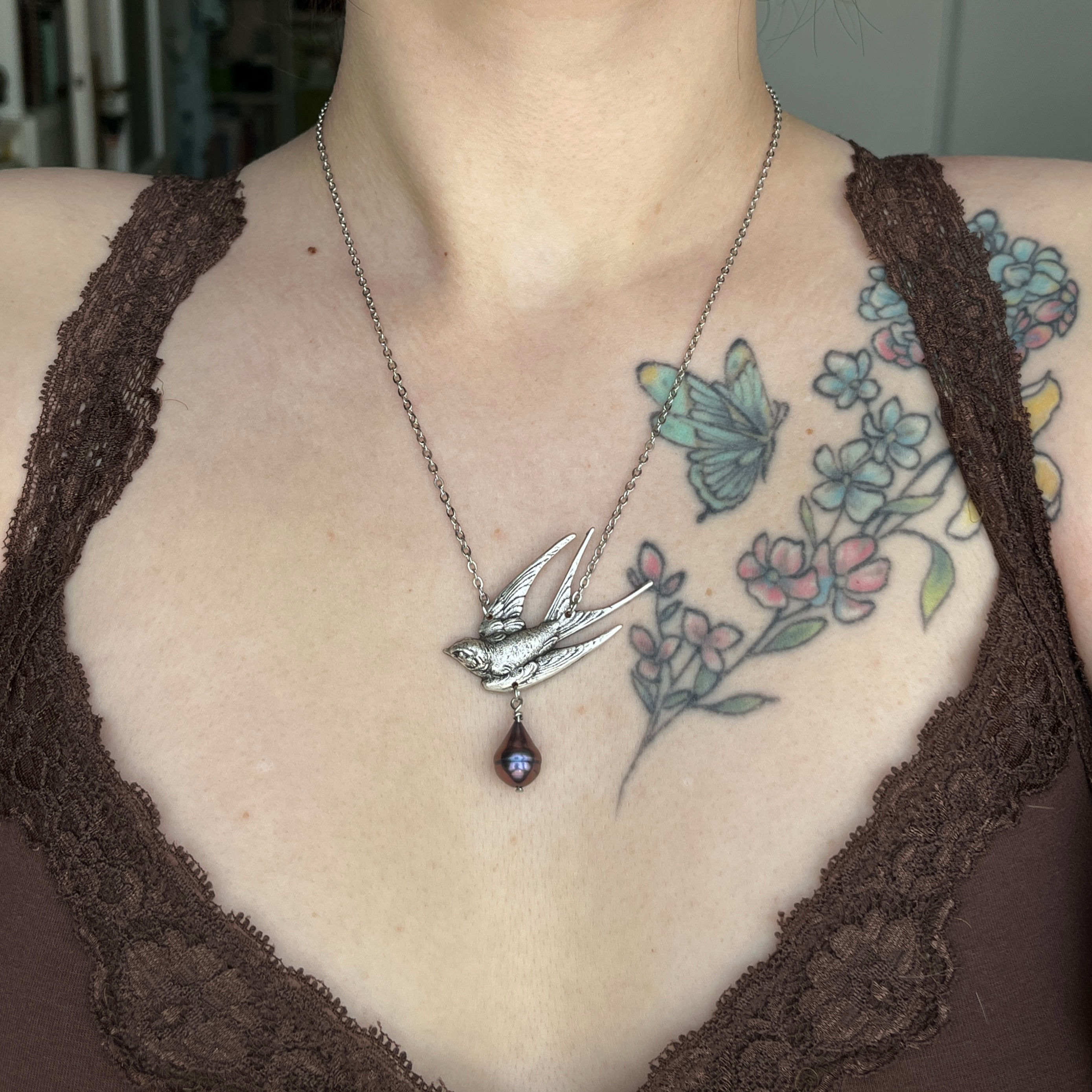 Silver Hirondelle Perlée Necklace
