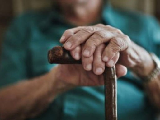 Ladrão faz idoso refém em casa por 2 dias e exige Pix em MT