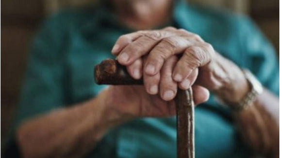 Ladrão faz idoso refém em casa por 2 dias e exige Pix em MT