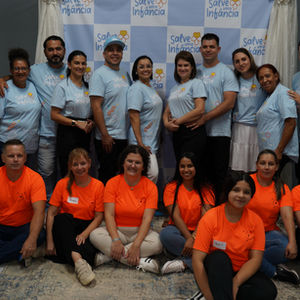 Pais e Filhos - Maio Laranja - 2025