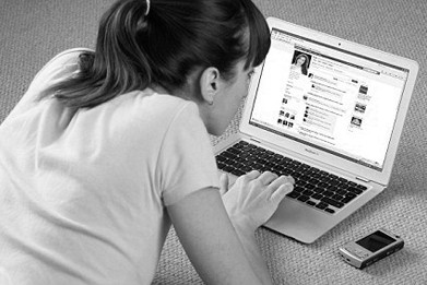 Adolescência tardia e o Facebook