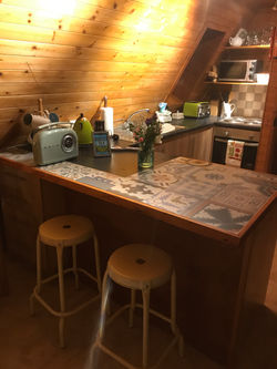 The kitchen and breakfast bar