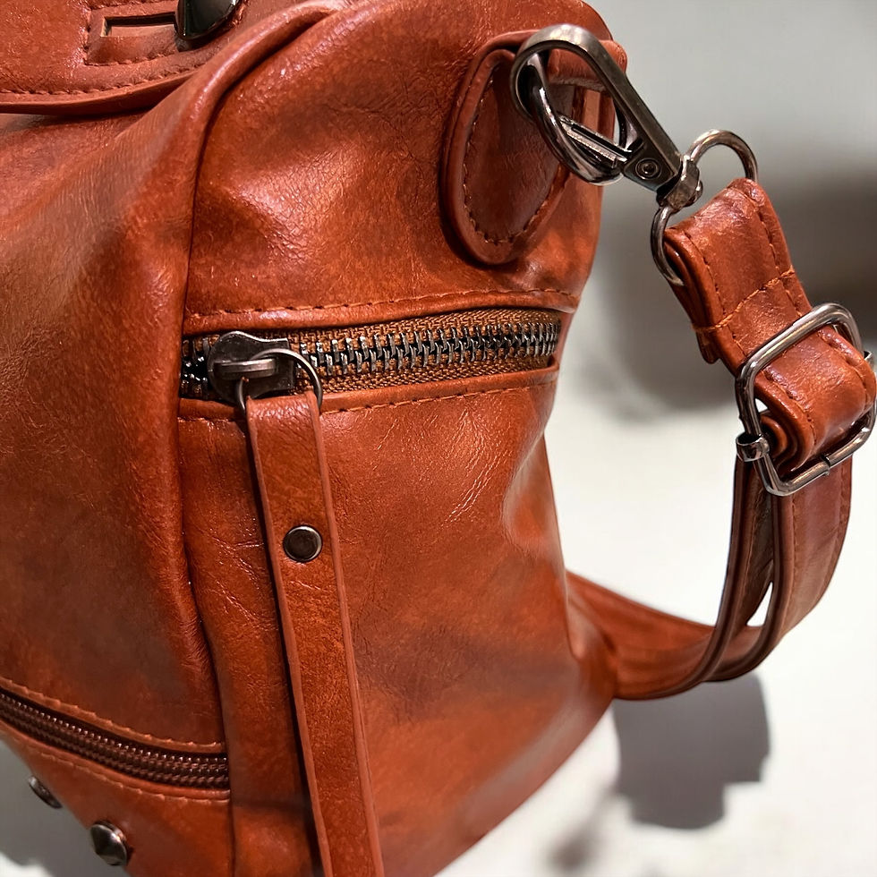 Thumbnail: The Urban Voyager: Soft Leather Crossbody